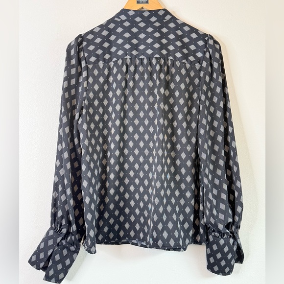 Banana Republic Volume Sleeve Geometric-Print Long-Sleeve Blouse Midnight Blue - Picture 5 of 10